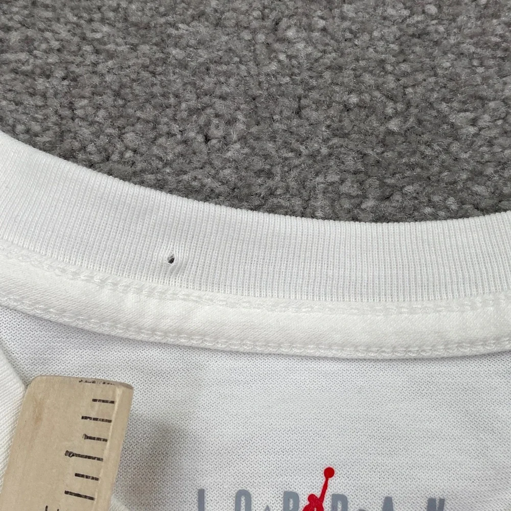 Jordan‎ Brand Men White Graphic T Shirt Butterfly Wings Graphic Tee XL
